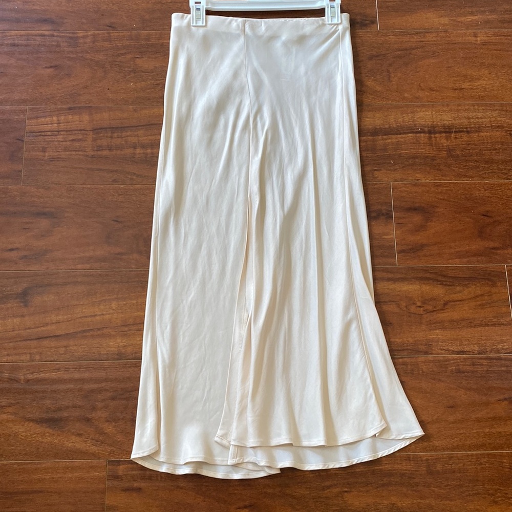 Zara Satin Midi Skirt S
